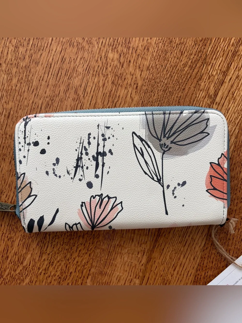 Thirty-One All About The Benjamins Wallet All in Neutral Floral Botanical NEW